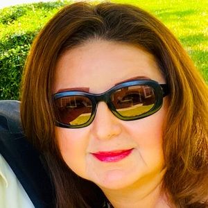 Meet your Posher, Vanda